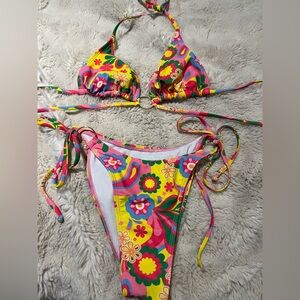 String bikini in fun print